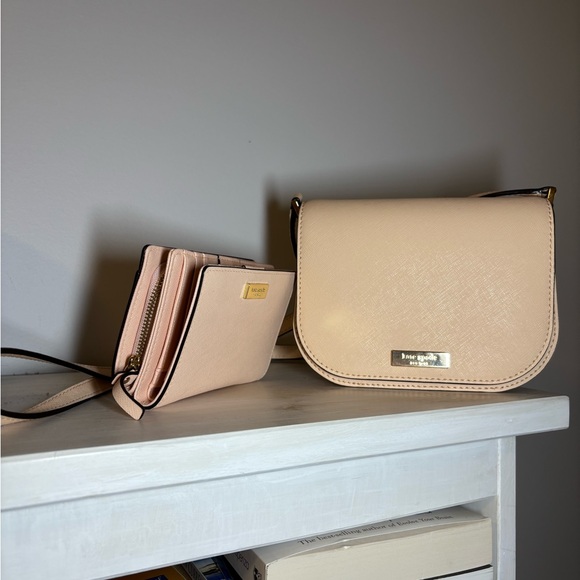 Kate Spade Crossbody Purse with Matching Wallet
BRAND NEW NEVER USED - Picture 7 of 7